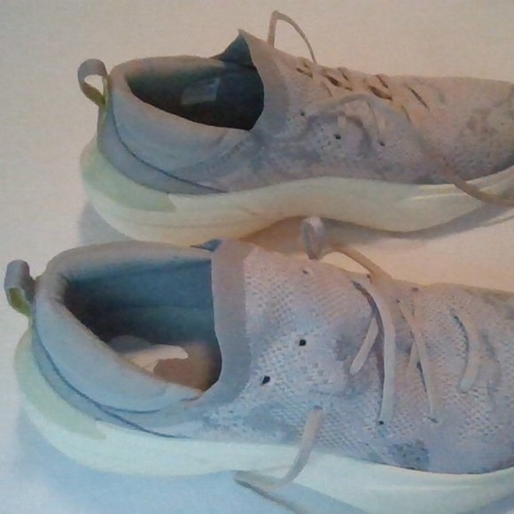 Sorel women athletic shoes, Size: 9.5 medium, Color: Dark stone. - Picture 4 of 4